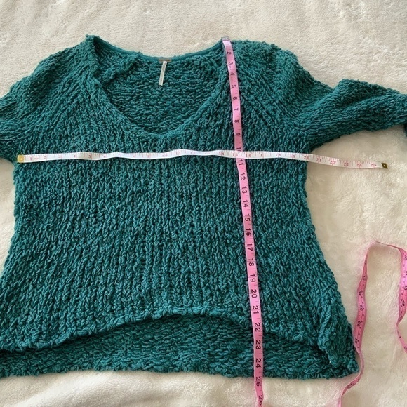 𝅺FREE People Womens Cropped Bell Sleeves Sweater - Picture 8 of 11